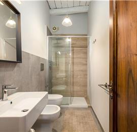 8 Bedroom Villa with Pool near Certaldo, Tuscany, Sleeps 14 - 15